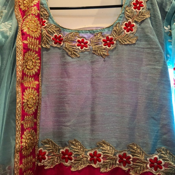 Indian dress gown - Picture 6 of 8